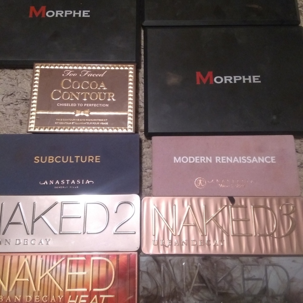 Lot of new eyeshadow pallettes